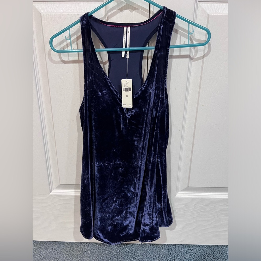 Velvet swing tank